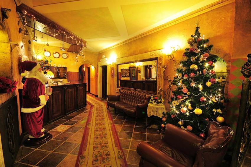 Hotel Senator Zamość エクステリア 写真